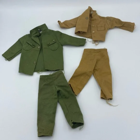 GI Joe 1964 Lot Vtg Flocked Hair Scar Action Figure Clothes Squid Foot Locker